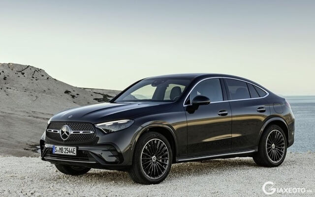 Mercedes-Benz-GLC-300-Coupe