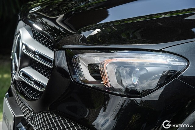 Mercedes-Benz-GLE-350-de-den-pha