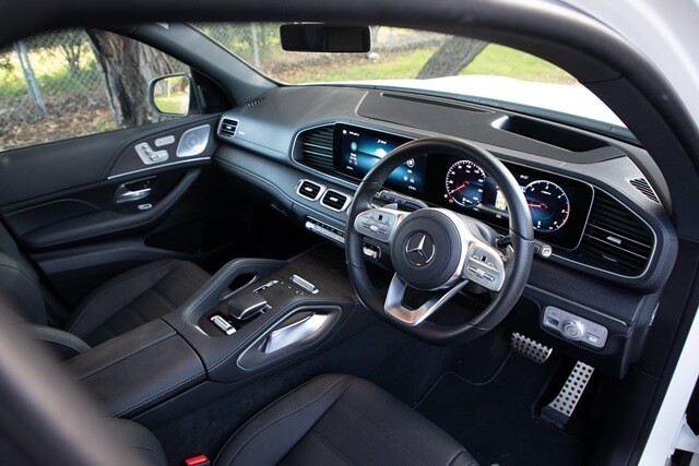 Mercedes-Benz-GLS-400D-2021-khoang-lai-co-gi-khac