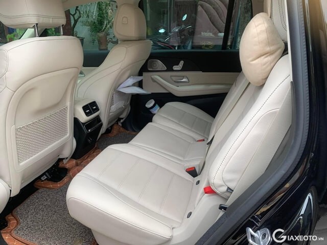 Mercedes-Benz-GLS-450-2021-khoang-hanh-khach