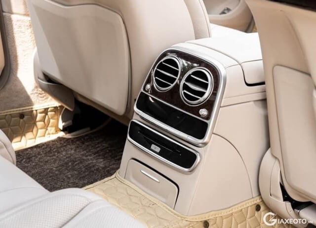 Mercedes-Benz-S450-2017-cua-gio-dieu-hoa