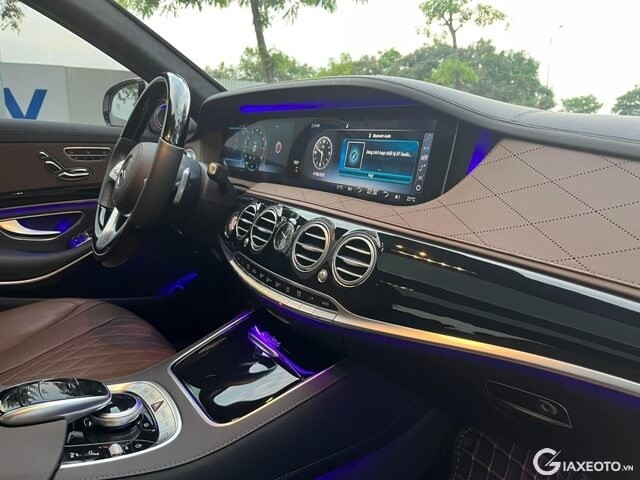 Mercedes-Benz-S450-4-Matic-2020-tap-lo