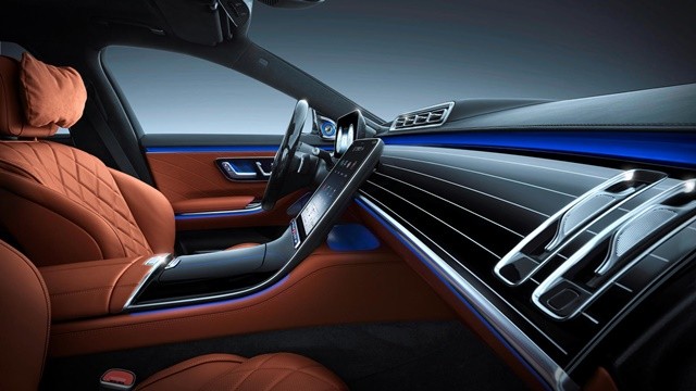 Mercedes-Benz-S580-2023-khoang-truoc