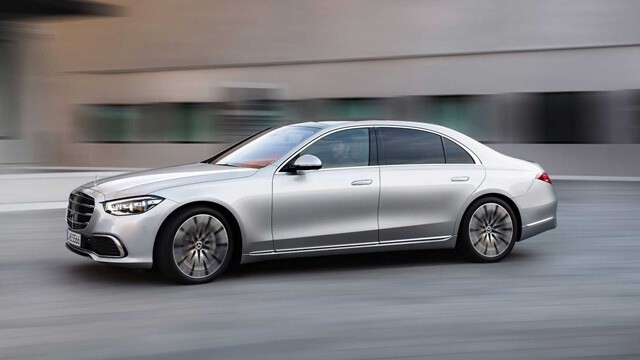 Mercedes-Benz-S580-2023-van-hanh