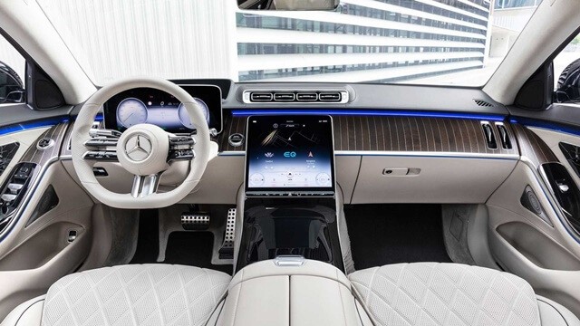 Mercedes-Benz-S580e-2021-cabin