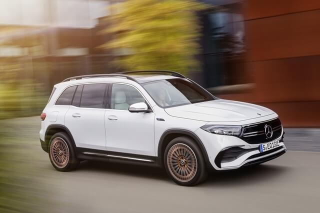 Mercedes-EQB-van-hanh