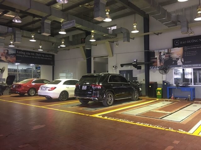 Mercedes-Long-Bien-Ha-Noi-xuong-dich-vu