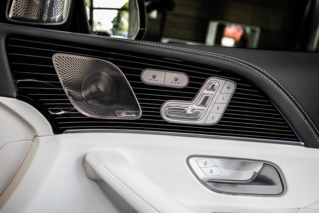 Mercedes-Maybach-GLS-600-Edition-100-tap-pi