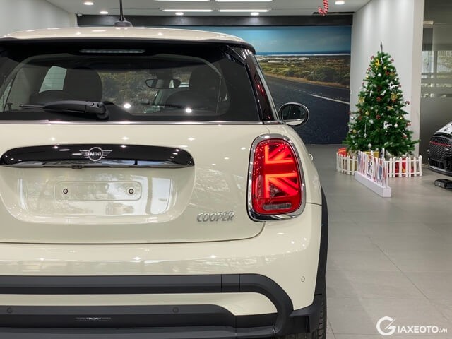 Mini-Cooper-3-cua-den-xe