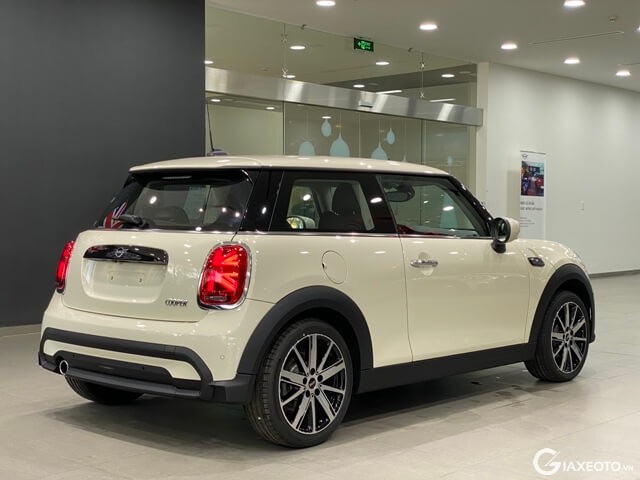 Mini-Cooper-3-cua-hong-xe