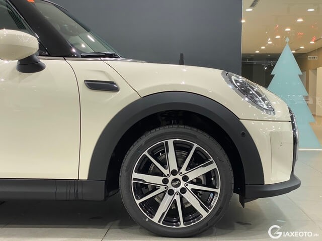 Mini-Cooper-3-cua-la-zang