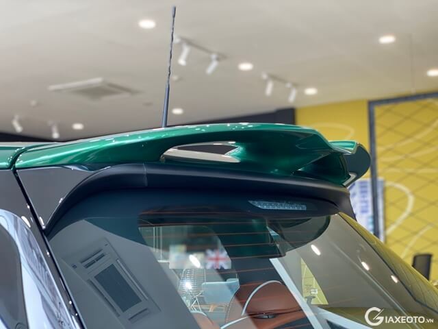 Mini-Cooper-5-cua-canh-gio