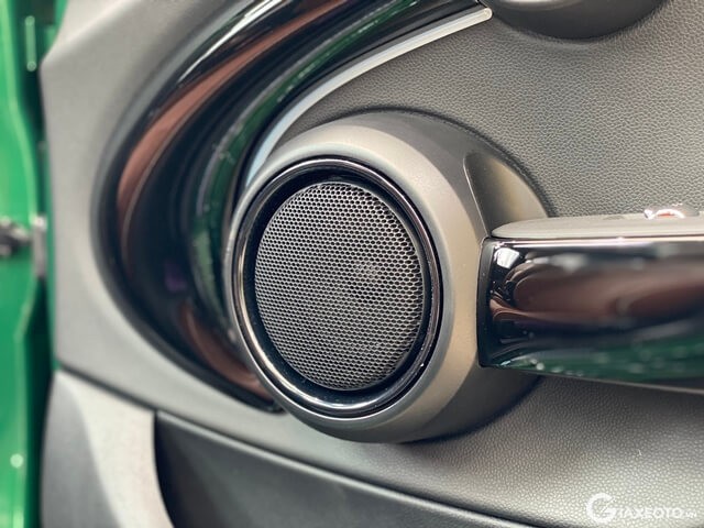 Mini-Cooper-5-cua-dieu-hoa