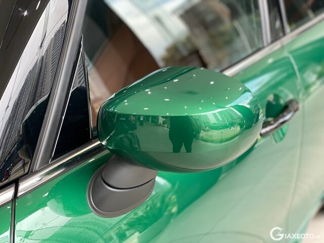 Mini-Cooper-5-cua-guong-chieu-hau