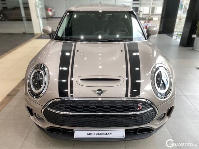 Mini-Cooper-Clubman-nap-ca-po