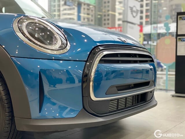 Mini-Cooper-One-5-cua-luoi-tan-nhiet