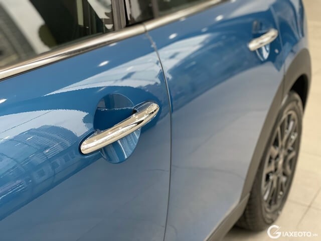 Mini-Cooper-One-5-cua-tay-nam-cua