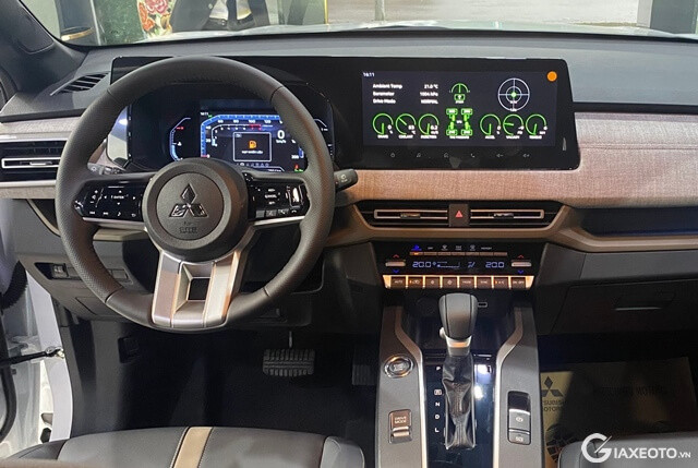 Mitsubishi-XForce-vo-lang