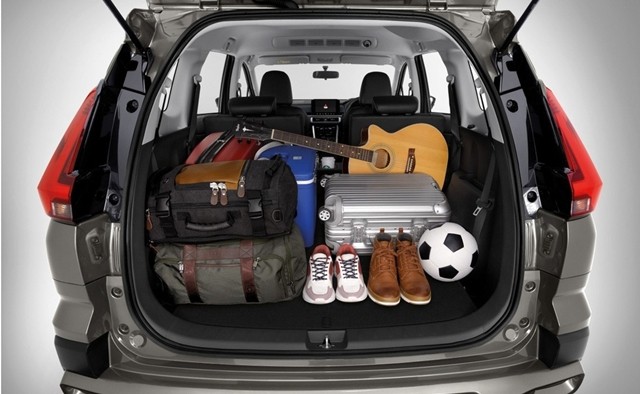 Mitsubishi-Xpander-Cross-2023-khoang-hanh-ly