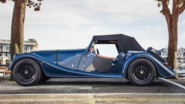 Morgan-Plus-4-than-xe
