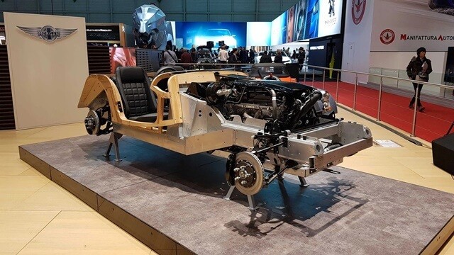 Morgan-Plus-6-cau-truc-xe