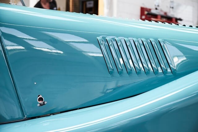 Morgan-Plus-Four-khe-gio-suon-xe