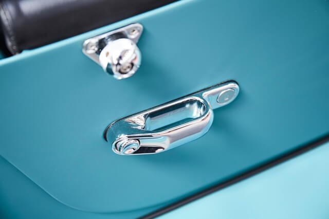 Morgan-Plus-Four-tay-nam-cua