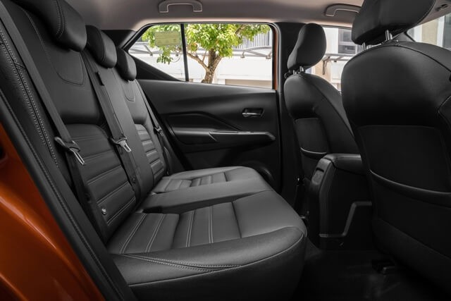 Nissan-Kicks-khoang-hanh-khach
