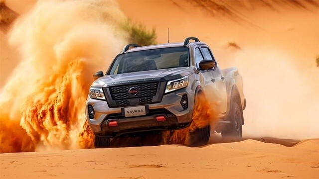 Nissan-Navara-2023