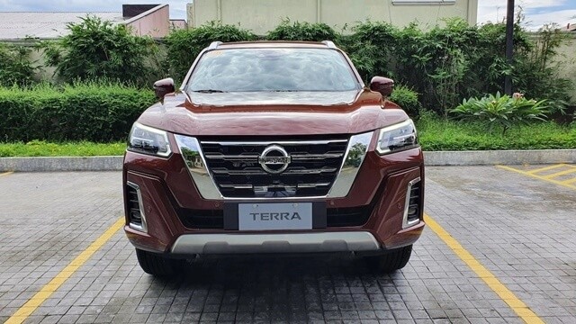 Đánh giá Nissan Terra tại Việt Nam
