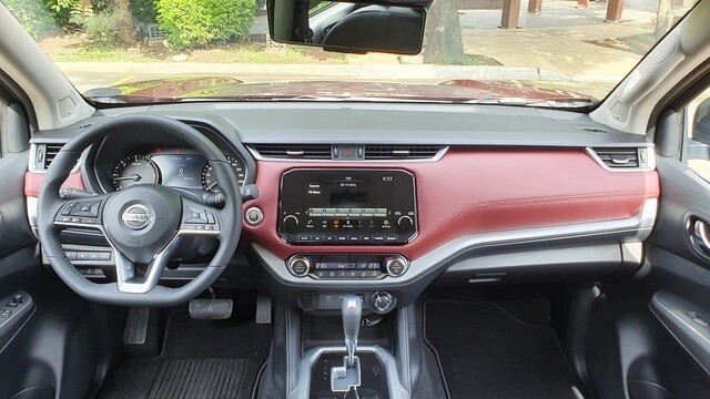 Nissan-Terra-2023-khoang-lai