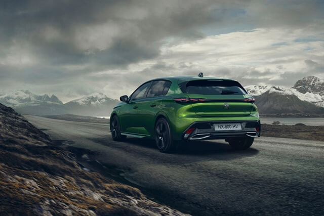 Peugeot-308-2024-van-hanh