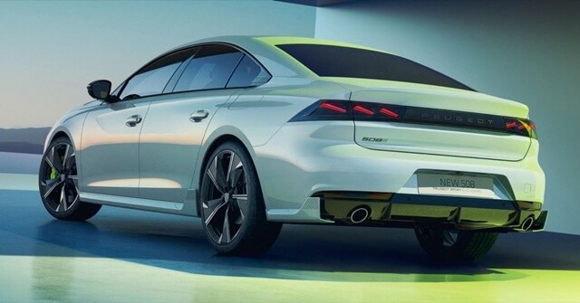 Peugeot-508-duoi-xe