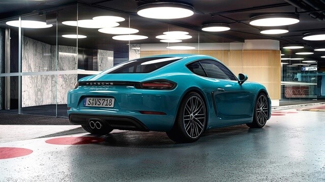 Porsche-718-Cayman-S-hong-xe