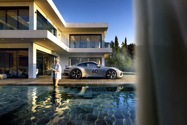 Porsche-911-Sport-Classic-than-xe