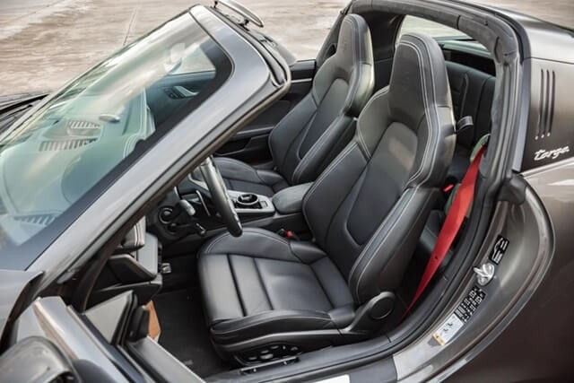 Porsche-911-Targa-ghe-lai