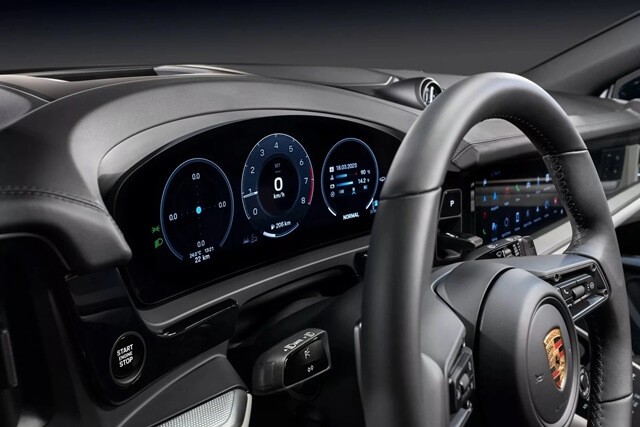 Porsche-Cayenne-2023-man-hinh-ky-thuat