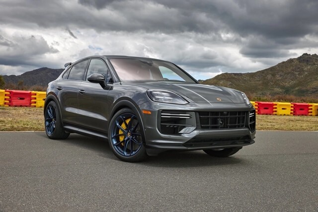 Porsche-Cayenne-2023-tong-the-ngoai-that