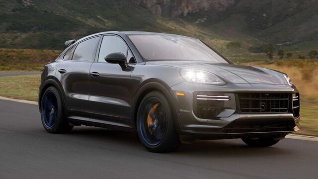 Porsche-Cayenne-2023-van-hanh