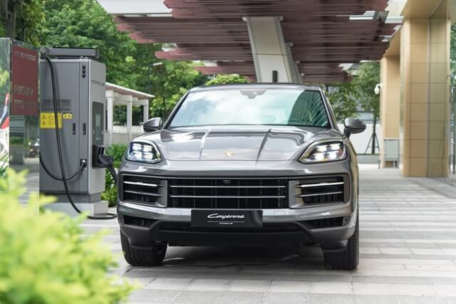 Porsche-Cayenne-facelift-dau-xe