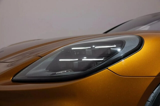 Porsche-Panamera-2024-den-pha