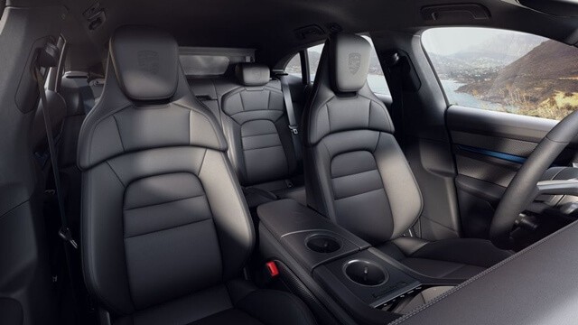 Porsche-Taycan-Cross-Turismo-ghe-ngoi