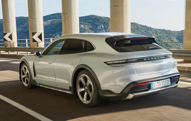 Porsche-Taycan-Cross-Turismo-gia-xe