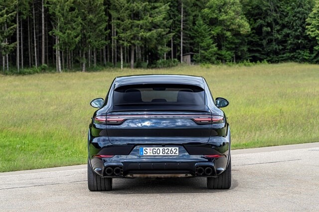 Porsche-cayenne-gts-2021-ô tô