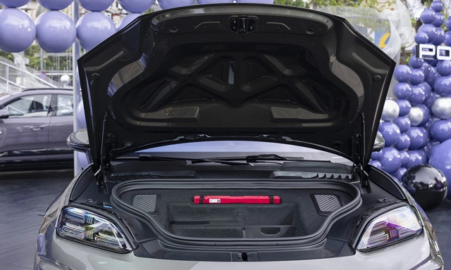 Porsche-macan-ev-cop-truoc