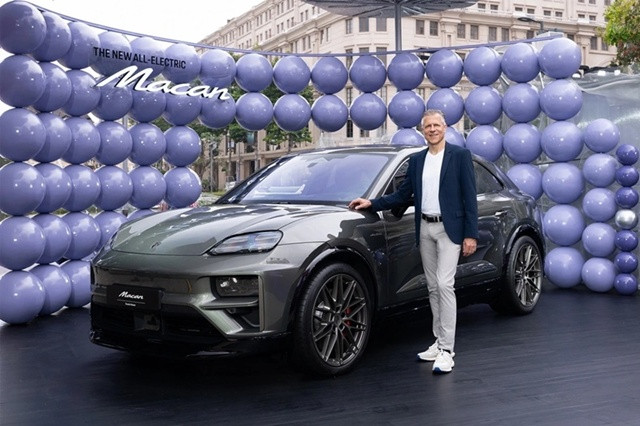 Porsche-macan-ev-gia-xe
