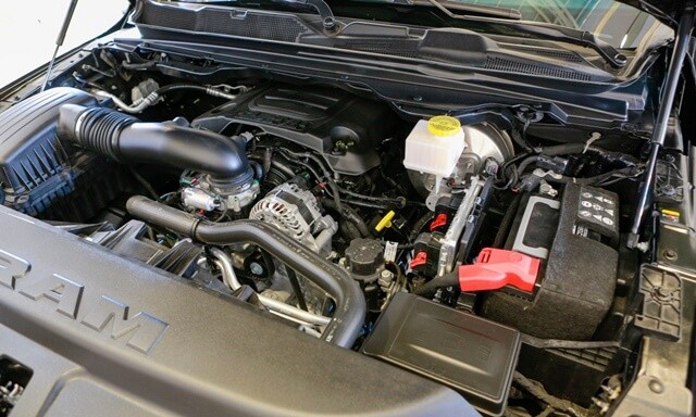 Ram-1500-Rebel-dong-co