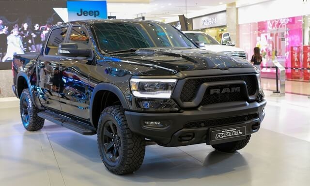Ram-1500-Rebel-gia-xe