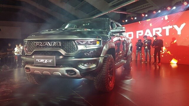 Ram-1500-TRX-ra-mat-tai-viet-nam