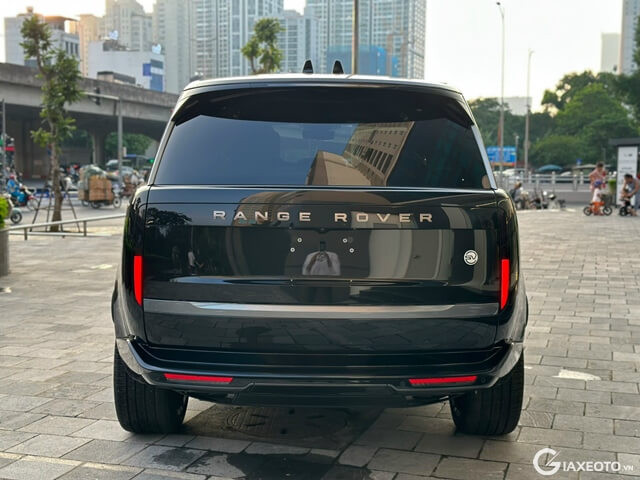 Range-Rover-SVAutobiography-LWB-duoi-xe
